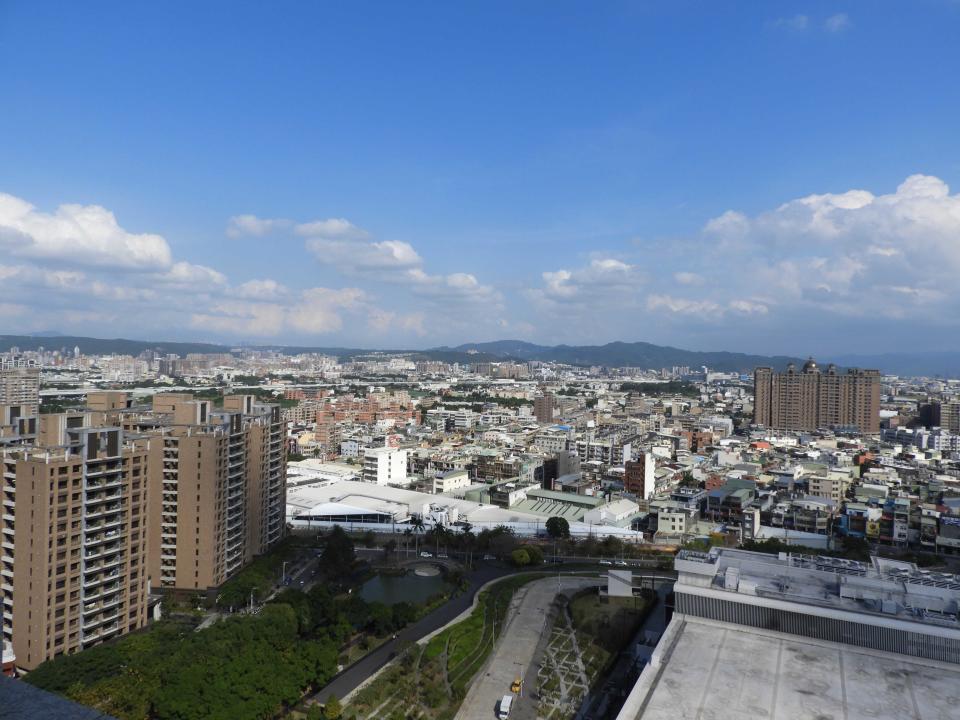 ▲桃園市八德區的廣豐特區除有公園綠地、廣豐新天地外，距離大湳舊商圈也不遠。（圖／信義房屋提供）