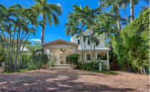 Diddy’s residence at 1 Star Island Drive has a two-story guest house with three bedrooms, two bathrooms and a powder room.