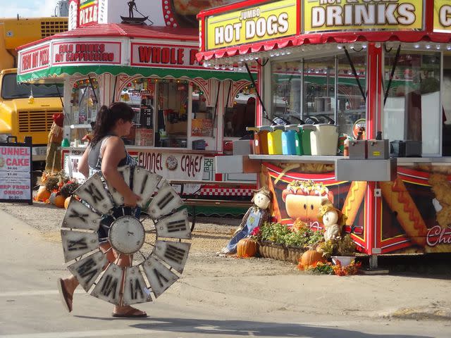 <p>Warrens Cranberry Festival</p>