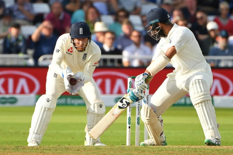 Will England risk wicket-keeper Jonny Bairstow after he broke a finger?