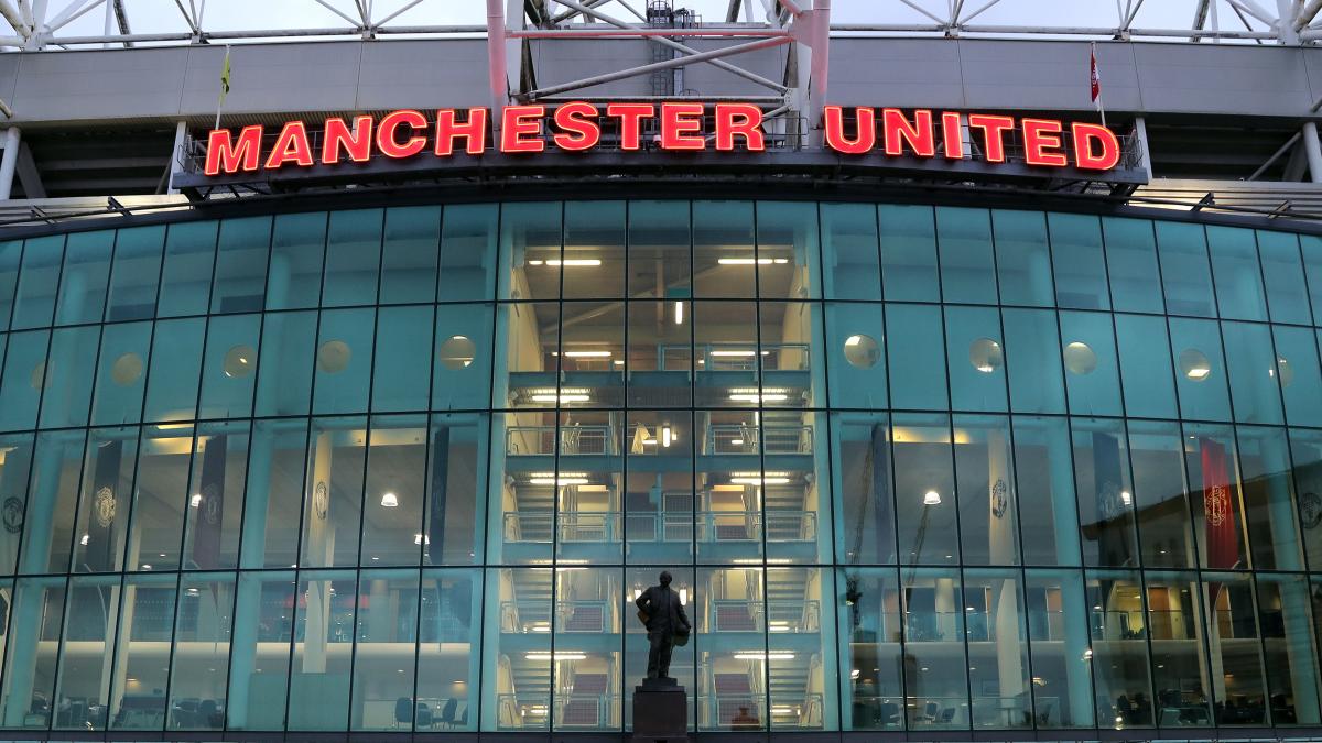 Manchester United debt rises to more than £514m as record wage bill