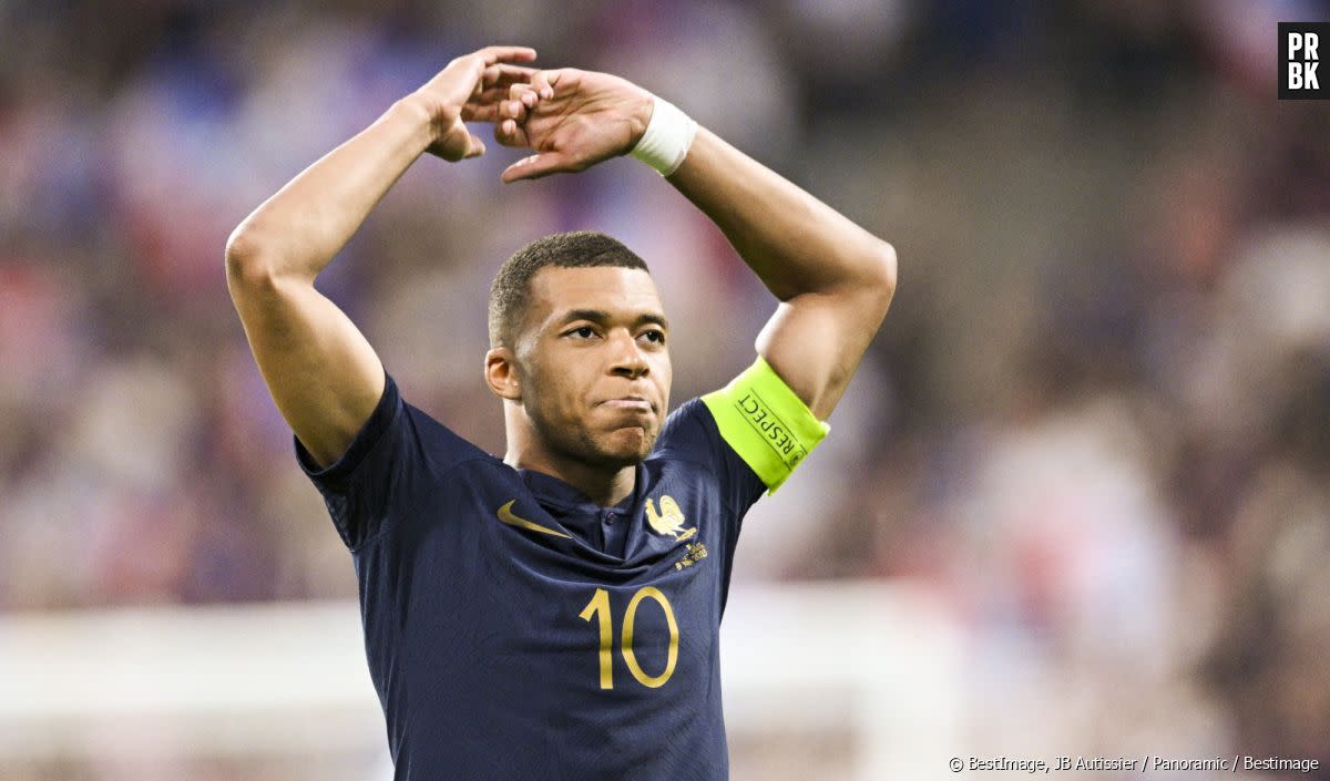 "On subit, c'est trop" : Kylian Mbappé aimerait que les footballeurs l'ouvrent beaucoup plus pour dénoncer le racisme joie des joueurs de l equipe de France apres le but de MBAPPE Kylian (FRA) sur penalty - Match de qualifications de l'Euro2024 "France - Grèce (1-0)" au stade de France, le 19 juin 2023. - BestImage, JB Autissier / Panoramic / Bestimage