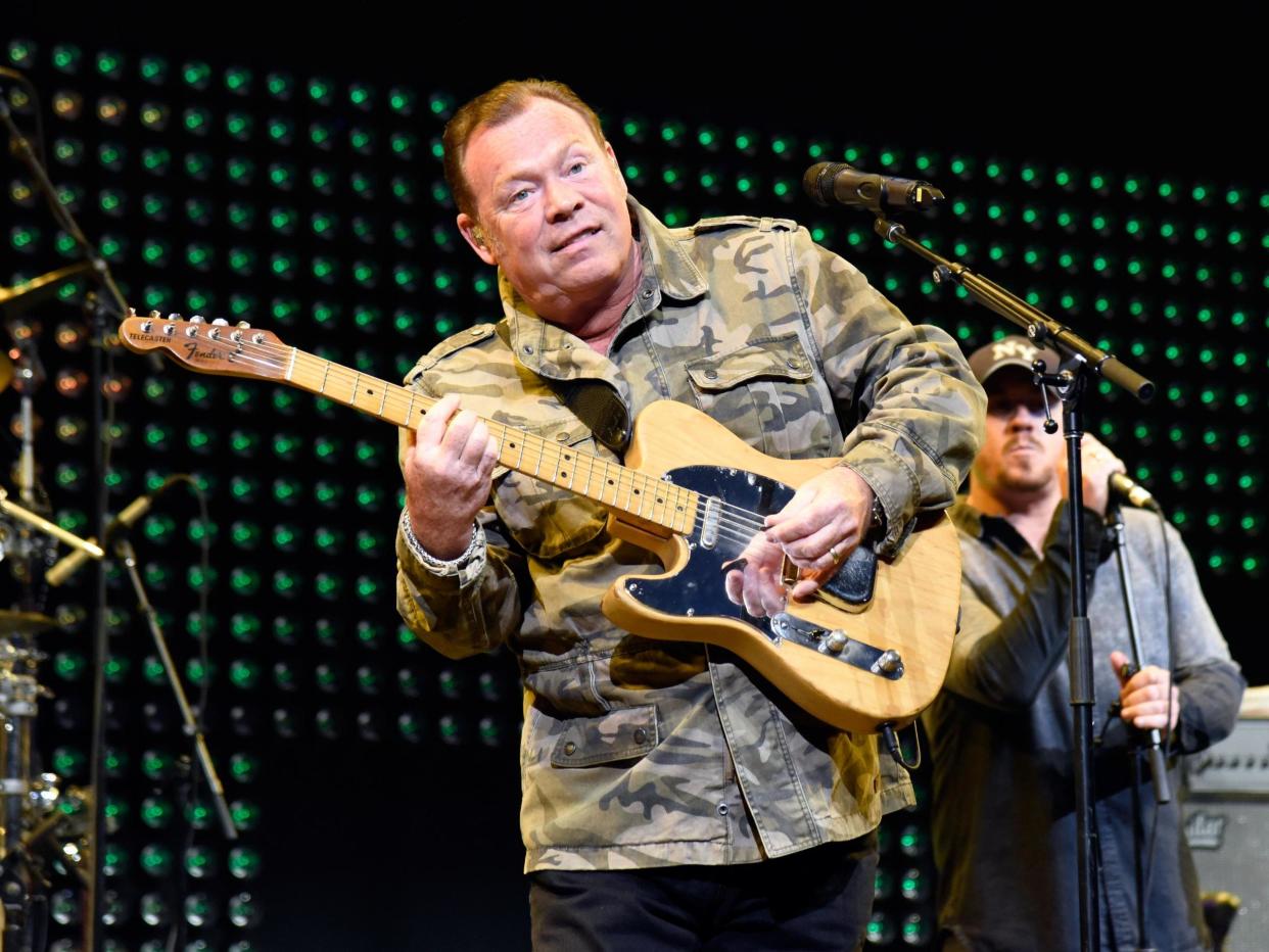 Ali Campbell performing at the iHeart80s Party in San Jose, California, 2017 (Getty Images)