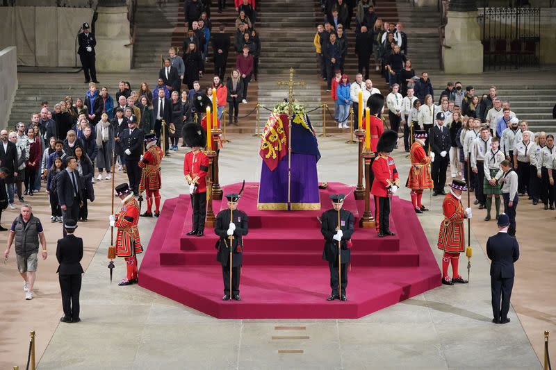 Funeral de Estado y entierro de la reina Isabel