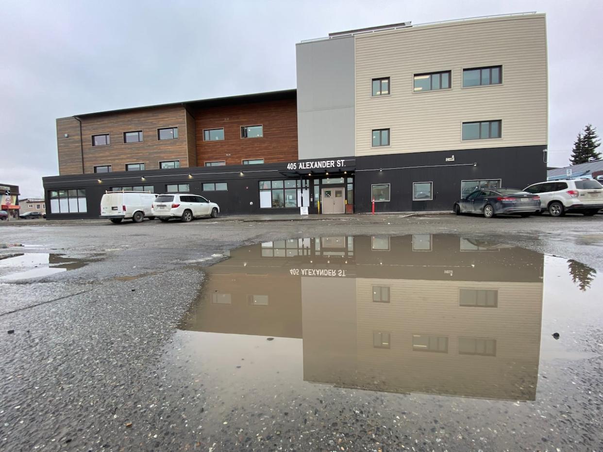 The Whitehorse emergency shelter at 405 Alexander Street. (Cheryl Kawaja/CBC - image credit)