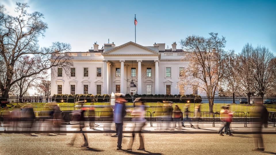 Visitors at 1600 PA Avenue, the most famous residence in the United States.