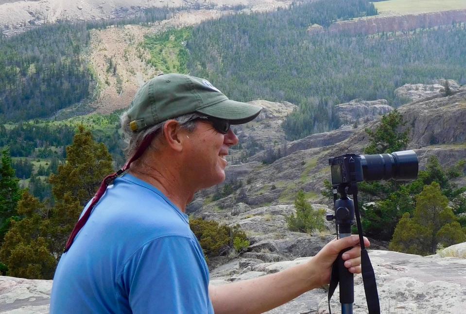 Gary Tomlin, a Galesburg native, will be signing copies of his book, “God, Gun and Big Water: Paddling Alaska’s Mighty Yukon River” Saturday in Peoria and Galesburg. Signings will be from 10 a.m. to 1 p.m. at Bushwhacker, 5728 N. Knoxville Ave.; Peoria, and 3-5 p.m. at the Illinois Citizen Soldier Museum, Galesburg VFW Post 2257, 1001 Michigan Ave.