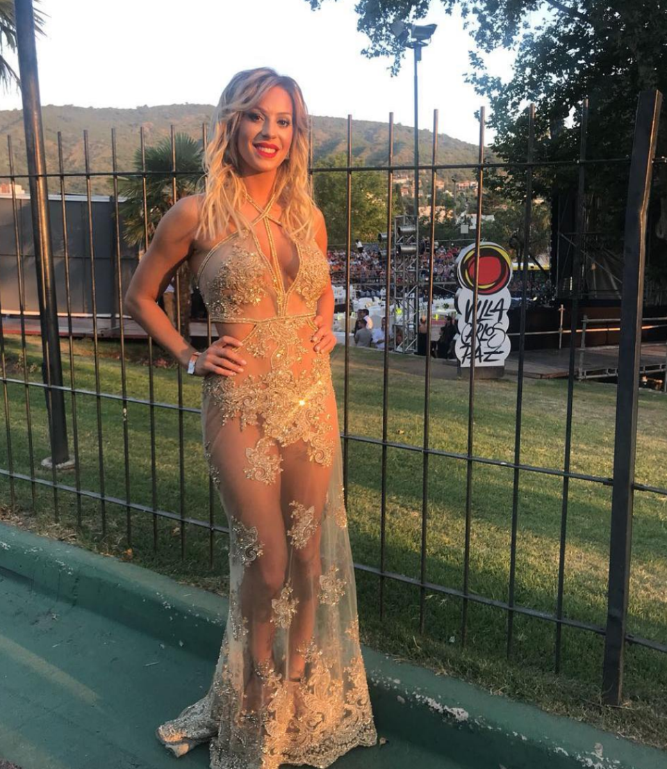 <p>Al igual que Muriega, la rubia, también integrante de ‘Bien Argentino’, estuvo nominada al premio a la ‘Mejor bailarina’. El atuendo de Noelia, ¡súper transparente!, fue un imán de miradas en la <em>red carpet</em>. – <em>Foto: <a rel="nofollow noopener" href="https://www.instagram.com/lauraubfal/" target="_blank" data-ylk="slk:Instagram/lauraubfal/;elm:context_link;itc:0;sec:content-canvas" class="link ">Instagram/lauraubfal/</a> </em> </p>