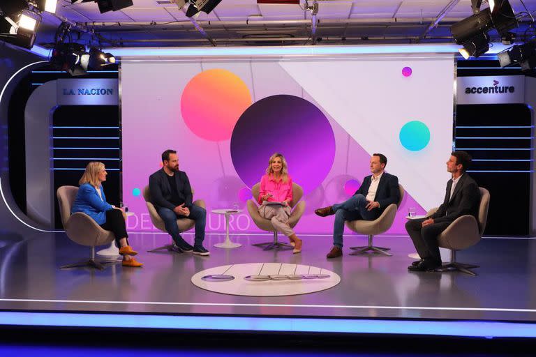 María Julia Centeno (Massalin Particulares), Alejandro Rinaldi (Andreani), Carla Quiroga (LA NACION), Hernán Ball (Prosegur Cash) y Santiago De Sousa (BBVA)