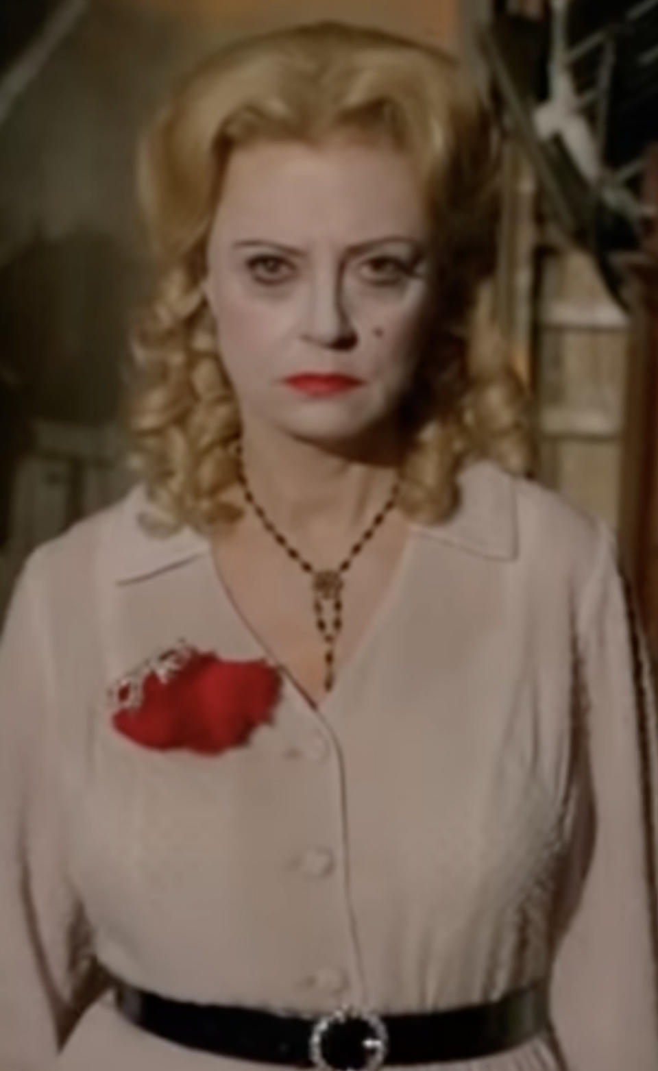 Sarandon wearing Bette Davis' infamous "What Ever Happened to Baby Jane?" costume