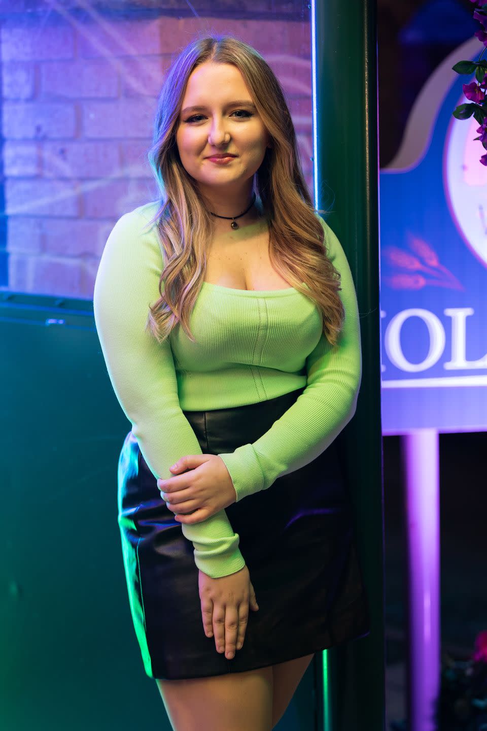 elamay demircan as leah barnes in hollyoaks