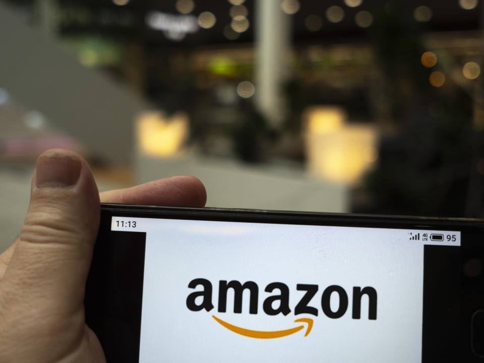 In den Bereichen Produktauswahl, Service und Bequemlichkeit kann Amazon besonders punkten. (Bild: Getty Images)