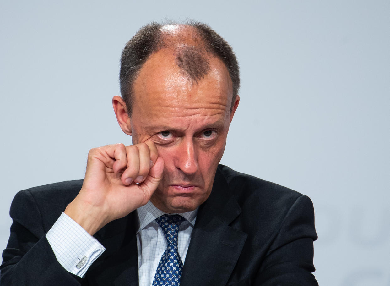 Rheinland-Pfalz, Idar-Oberstein: Friedrich Merz, der frühere CDU/CSU-Fraktionschef, spricht bei der CDU-Regionalkonferenz vor Parteimitgliedern. (Bild: Silas Stein/dpa)