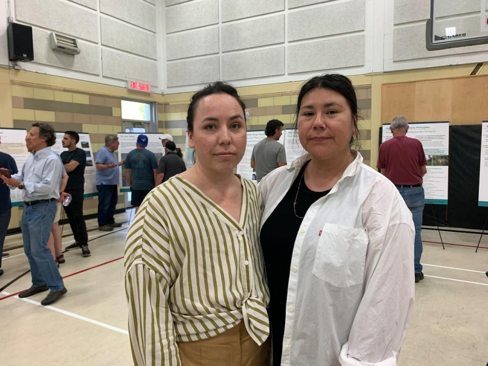 Grand Chief Savanna McGregor of the Algonquin Anishinabeg Nation Tribal Council and Chief Vicky Chief of Timiskaming First Nation attended a public meeting about the Tewin development.