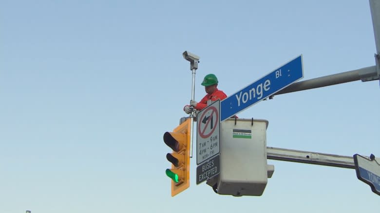 Toronto's new 'smart' traffic lights will sense congestion and adjust themselves