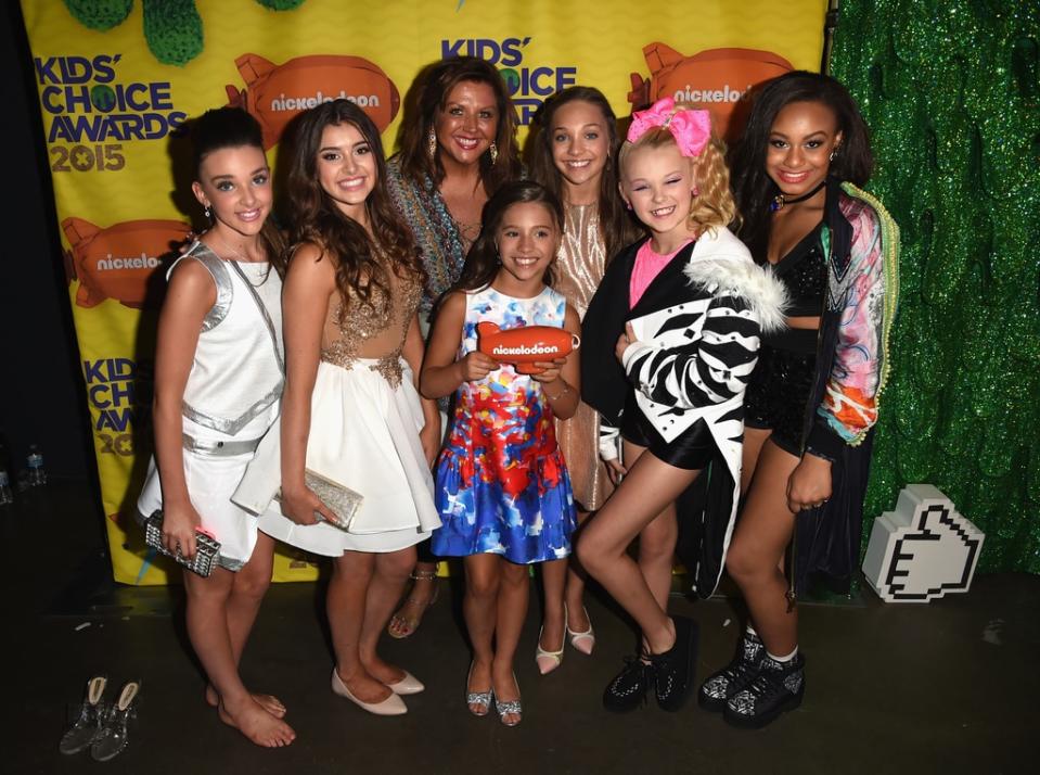 Kendall Vertes, Kalani Hilliker, Abby Lee Miller, Mackenzie Ziegler, Maddie Ziegler, Jojo Siwa, Nia Sioux Frazier, Dance Moms