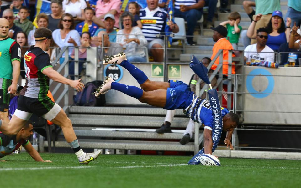 Damian Willemse of the DHL Stormers scores a fantastic try - Getty Images/EJ Langner