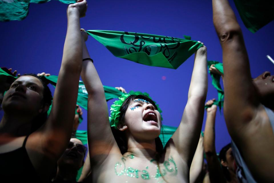 Thousands of pro-choice activists, including feminist groups from the U.S. and Chile, demonstrate in favor of decriminalizing abortion, outside Congress in Buenos Aires, Argentina, on Feb. 19, 2020. (ASSOCIATED PRESS)