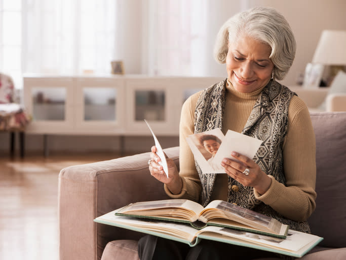 Rememorar los momentos felices vividos ayudaría a sortear las situaciones estresantes. – Foto: Jose Luis Pelaez Inc/Getty Images