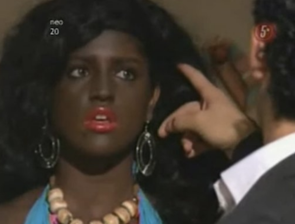 González in the telenovela in blackface