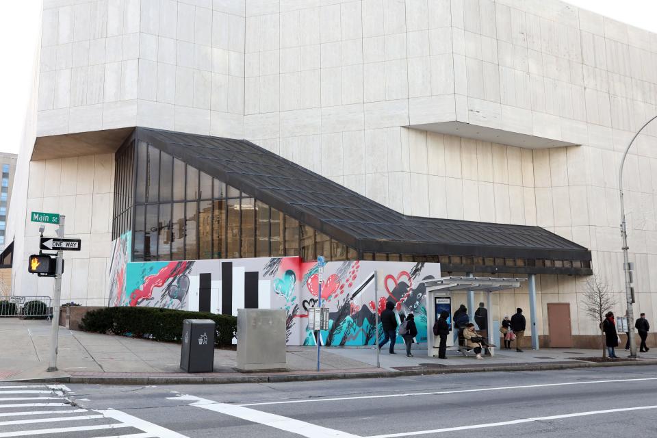 The 60-by-12-foot mural at the corner of Main and Court streets in White Plains Dec. 19, 2023. The mural was painted by Katie Reidy of Ossining, a former tenant at the mall who ran a gallery.