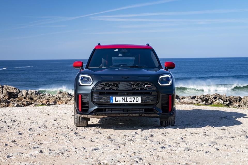 2025 mini countryman jcw