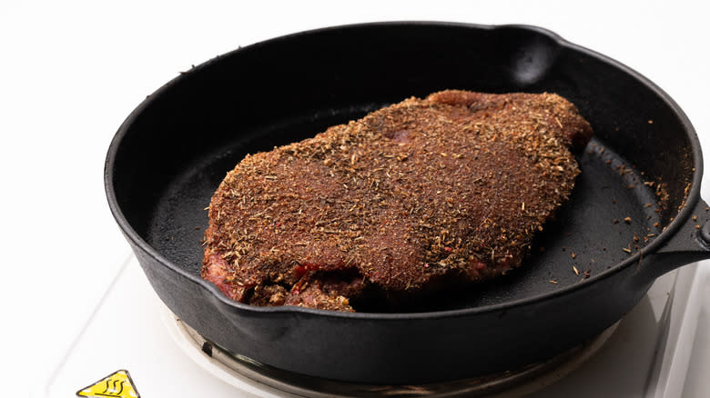 Frying jerk-coated sirloin steak