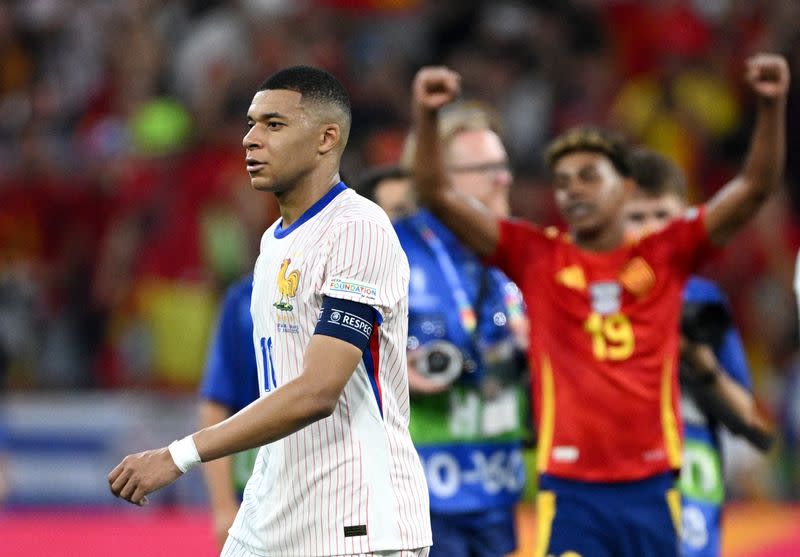 Foto del martes del capitán de Francia Kylian Mbappé tras la derrota de su equipo ante España