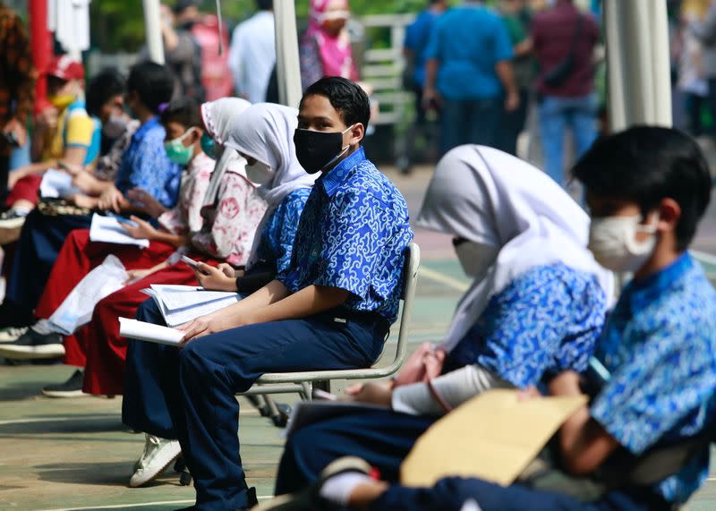 Mass vaccination program for students at a school in Jakarta