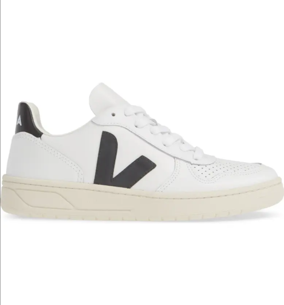 Veja V-10 Sneaker