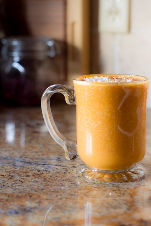 carrot cake smoothie recipe (vegan and vegetarian recipes for the fourth of july)