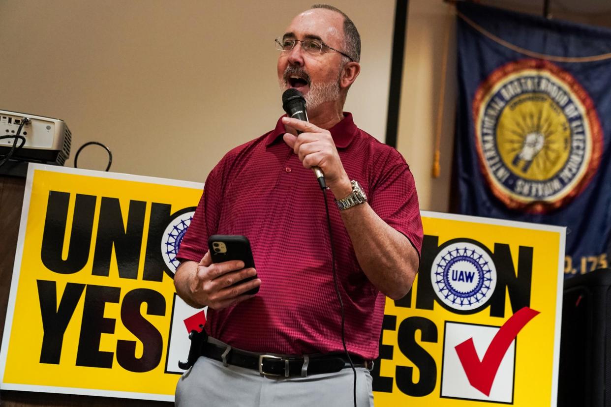 <span>Shawn Fain speaks at a UAW vote watch party in Chattanooga, Tennessee, on Friday.</span><span>Photograph: Elijah Nouvelage/Getty Images</span>