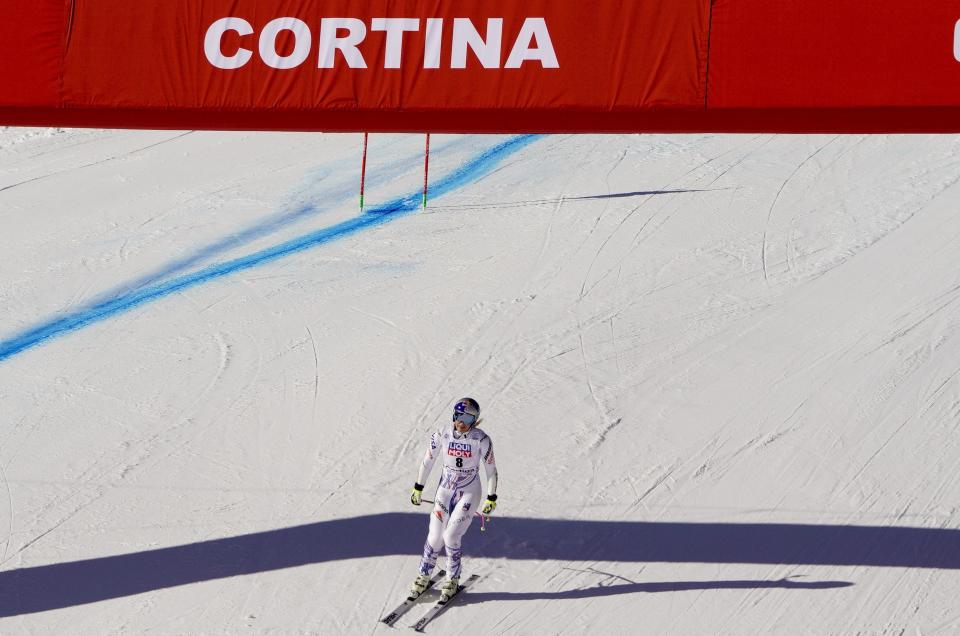 United States' Lindsey Vonn descends the course during an alpine ski, women's World Cup super-G in Cortina D'Ampezzo, Italy, Sunday, Jan. 20, 2019. (AP Photo/Giovanni Auletta)