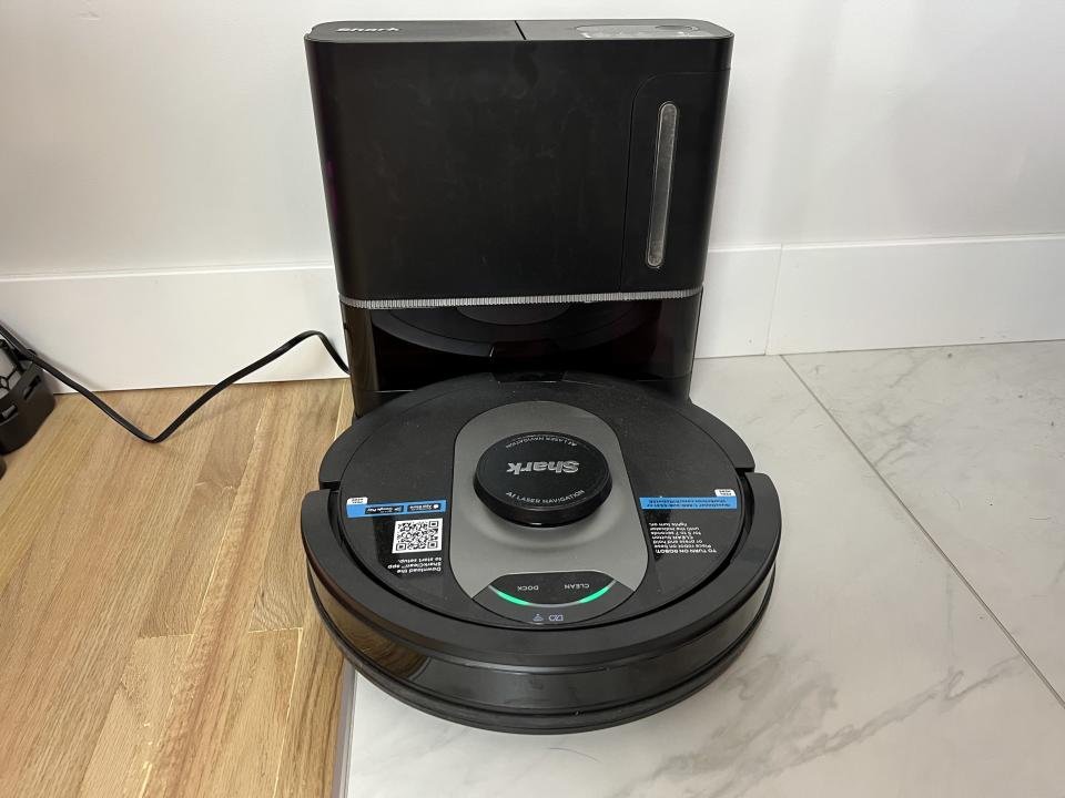 Shark AI XL Robot vacuum
