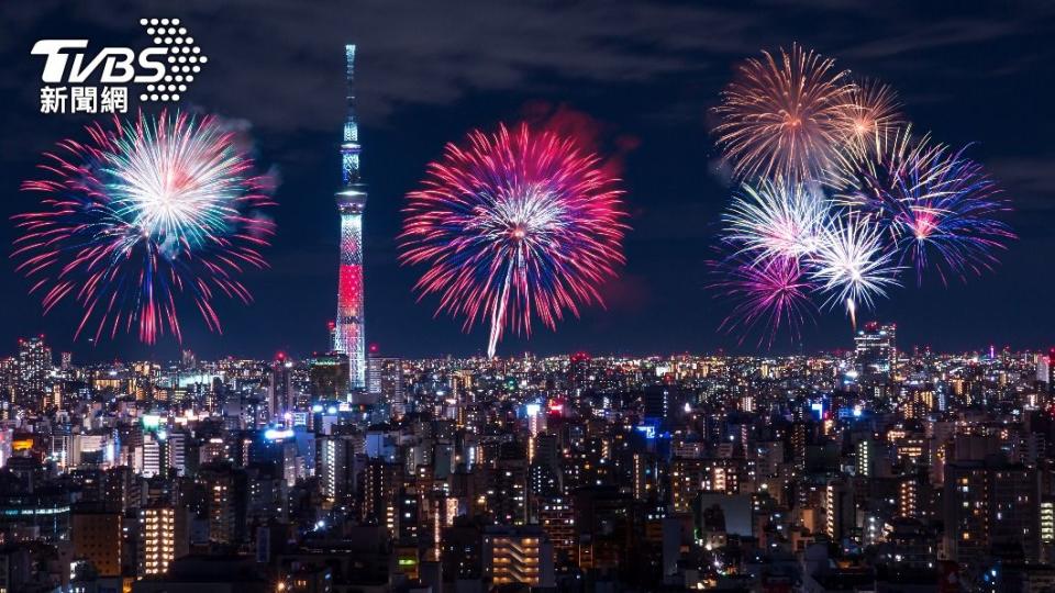 煙火是日本夏季的特色之一，今年更是三年來首次舉辦煙火。（示意圖／shutterstock 達志影像）