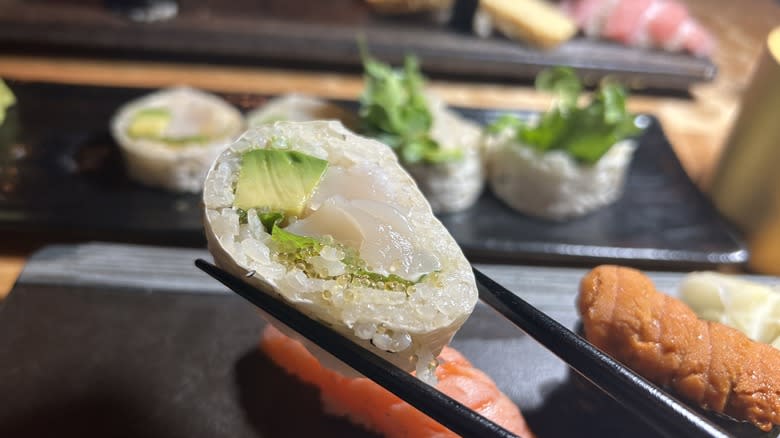Scallop maki roll Sushi Ran