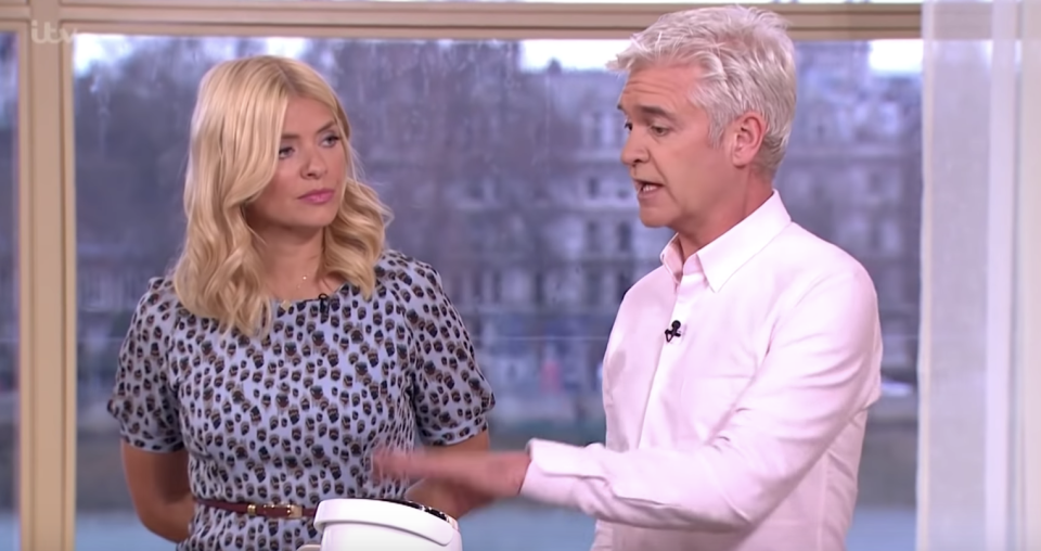Holly Willoughby and Phillip Schofield present This Morning together. (ITV)