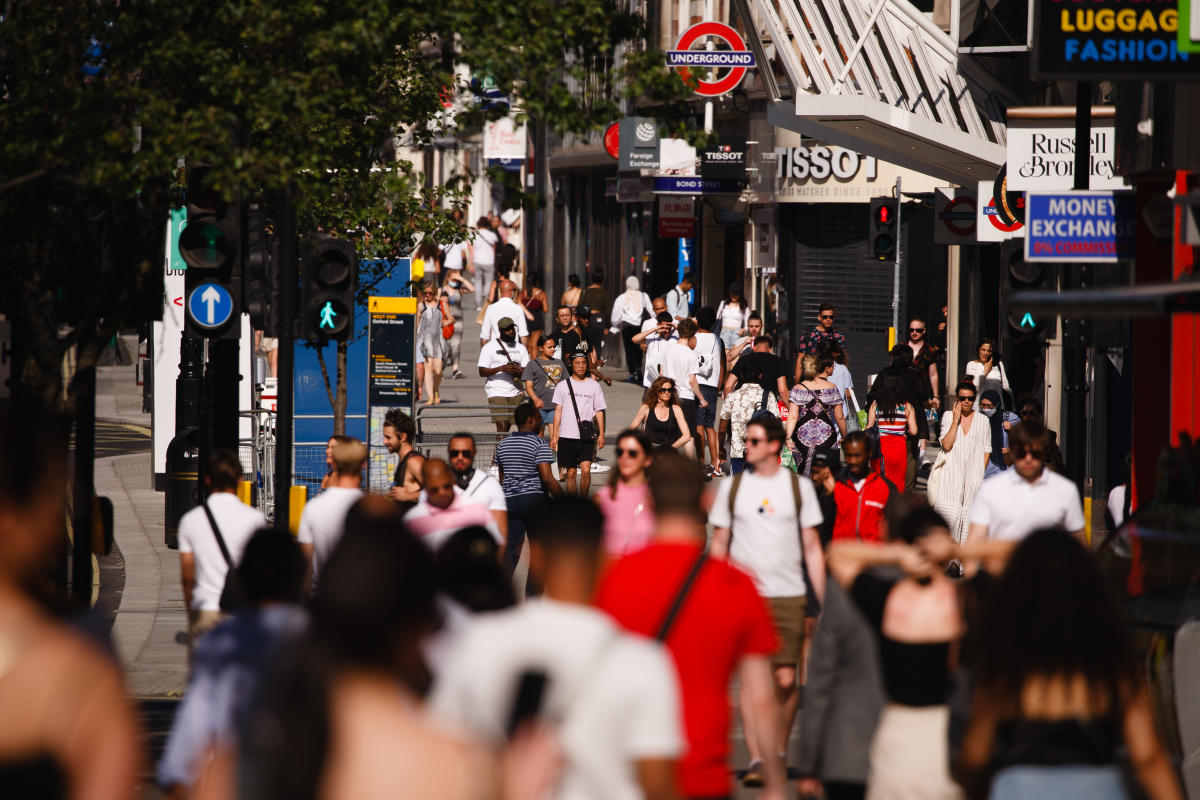 Warmer weather and ‘little luxuries’ boosts UK consumer spending