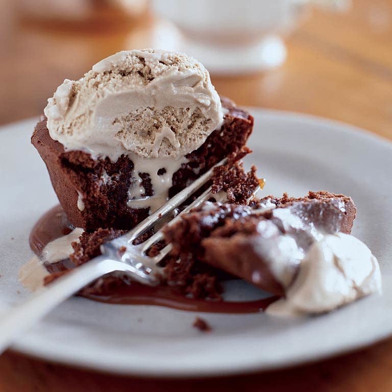 Individual Chocolate Melting Cakes