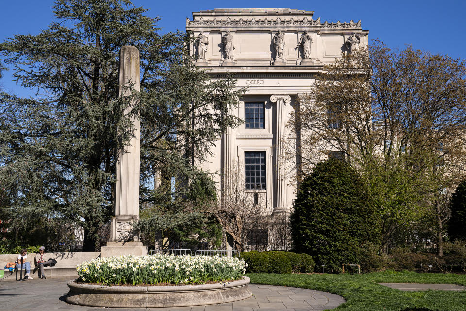 Spring Blooms In Brooklyn Botanical Gardens (Robert Nickelsberg / Getty Images)