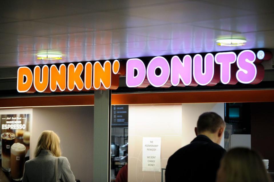 7) Dunkin'