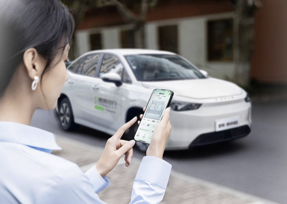 內地網約車平台競爭已是市場常態，「曹操出行」近日遞表來港申請IPO上市集資