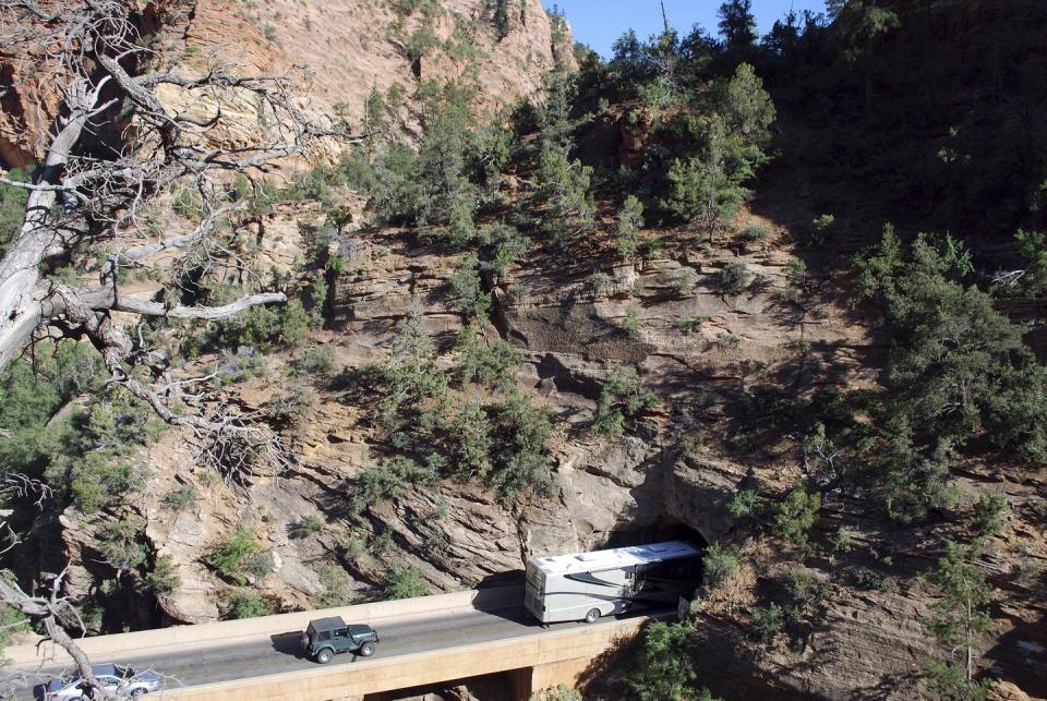 Zion-Mount Carmel Tunnel, Utah