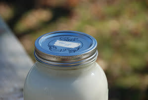 Raw milk 