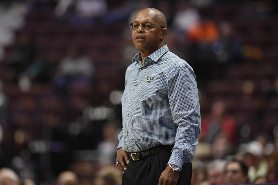 Fred Williams coaches during a preseason WNBA game between the Dallas Wings and Connecticut Sun.