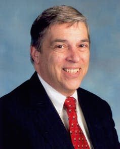 portrait photo of Robert Hanssen.