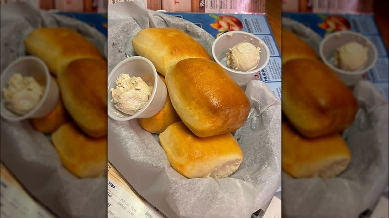 Texas Roadhouse bread rolls