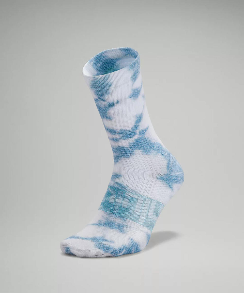 Daily Stride Crew Sock Tie Dye. Image via Lululemon.