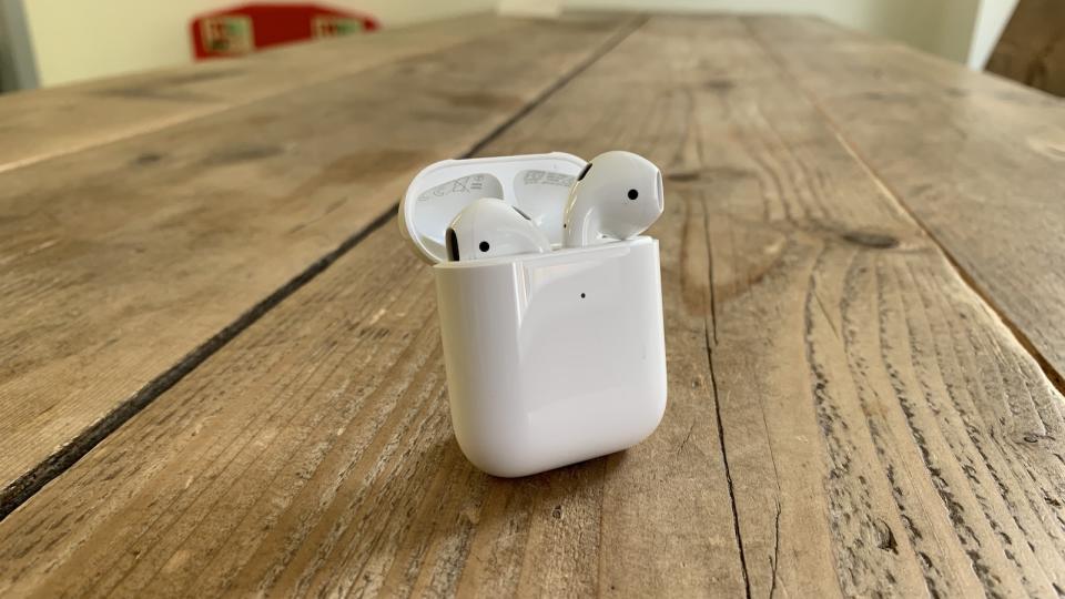 Apple AirPods