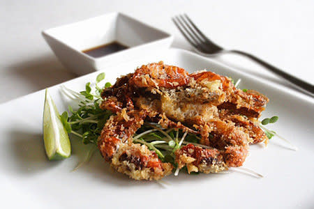 <strong>Get the <a href="http://rasamalaysia.com/recipe-panko-crusted-soft-shell-crab/" target="_blank">Panko-crusted Soft Shell Crab with Ginger Ponzu Sauce recipe</a> from Rasa Malaysia</strong>